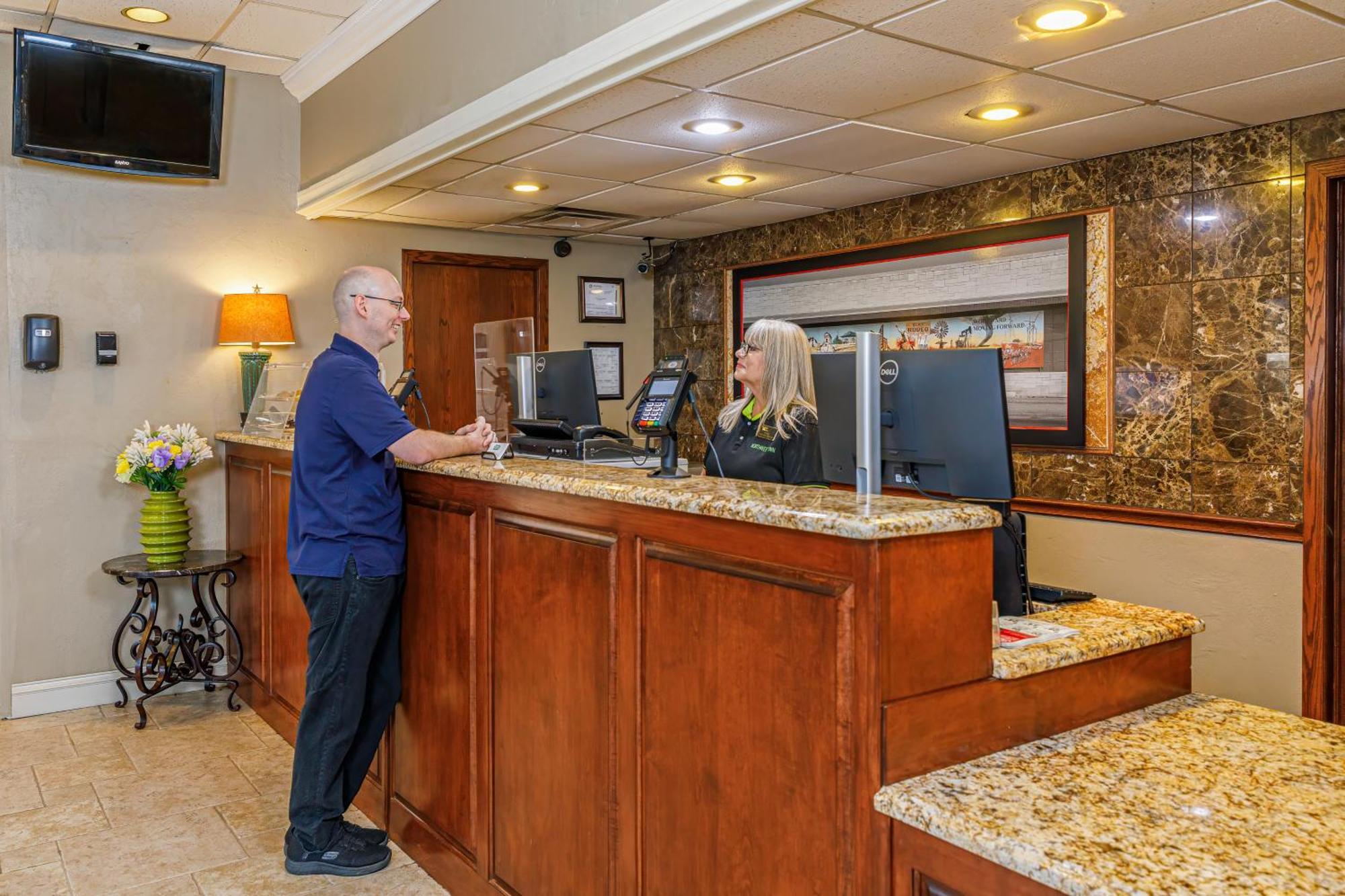 Northwest Inn Woodward Экстерьер фото