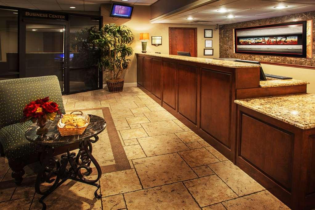Northwest Inn Woodward Интерьер фото